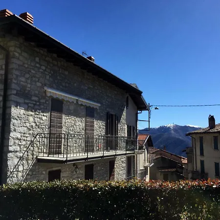 Casa Segantini بيت للعطل Caglio