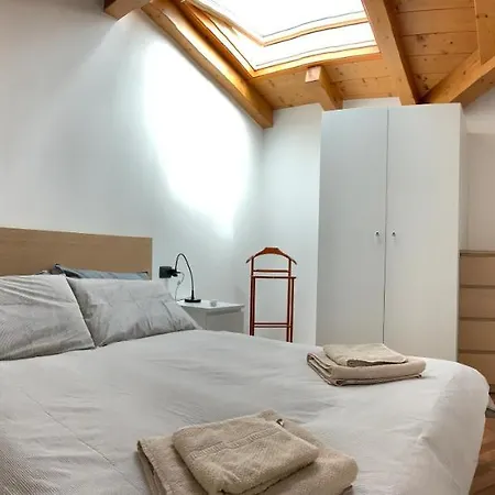 Casa Segantini بيت للعطل